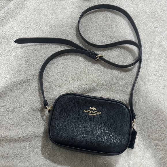 Coach Handbags - Coach Black Crossbody Purse Adjustable Straps